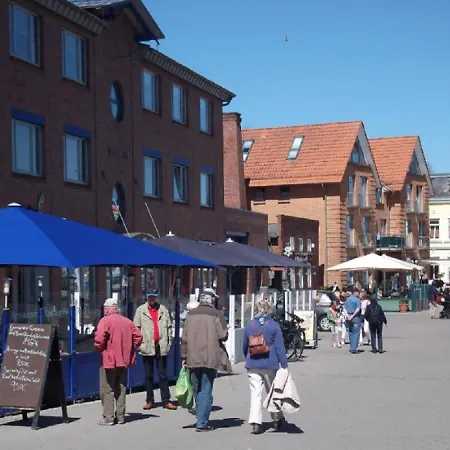 Hébergement de vacances Schwimmendes Swimming Lounge