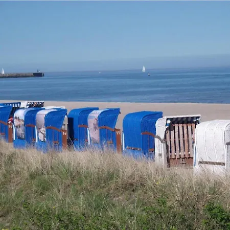 Schwimmendes Swimming Lounge Holiday home Kappeln