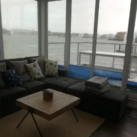 Schwimmendes Swimming Lounge Kappeln