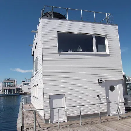 Schwimmendes Swimming Lounge Hébergement de vacances