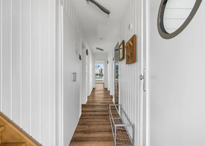 Schwimmendes Swimming Lounge Ferienhaus